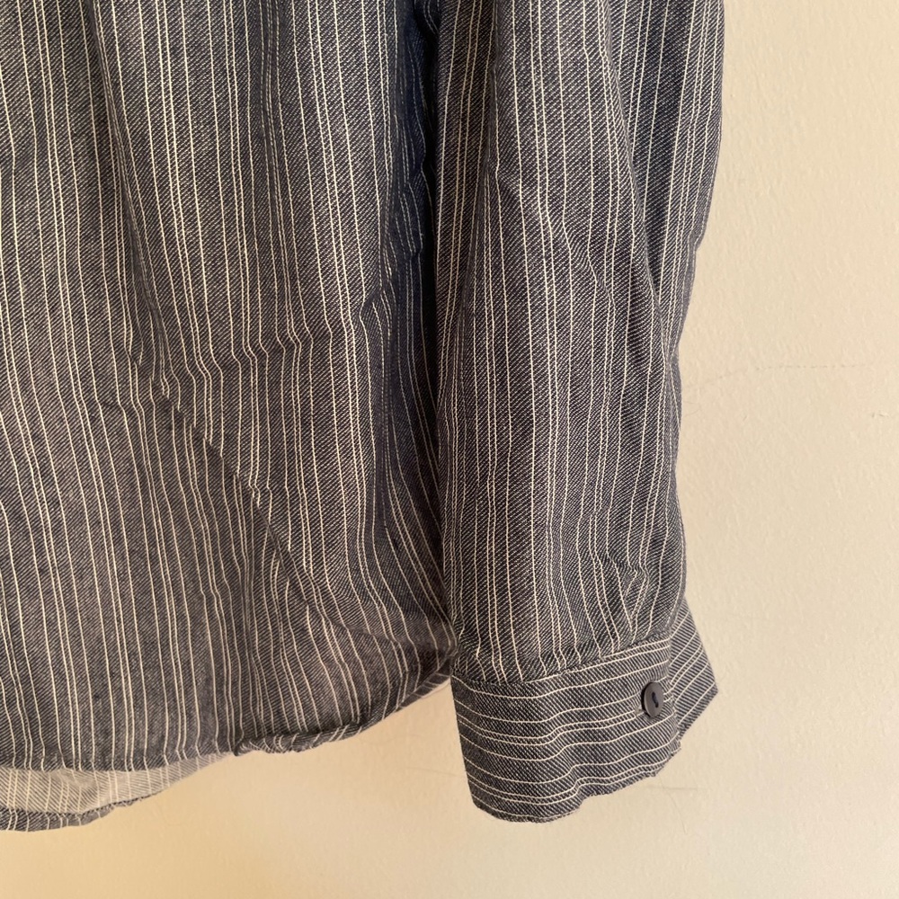 Embroidered button down - Picture 4 of 5